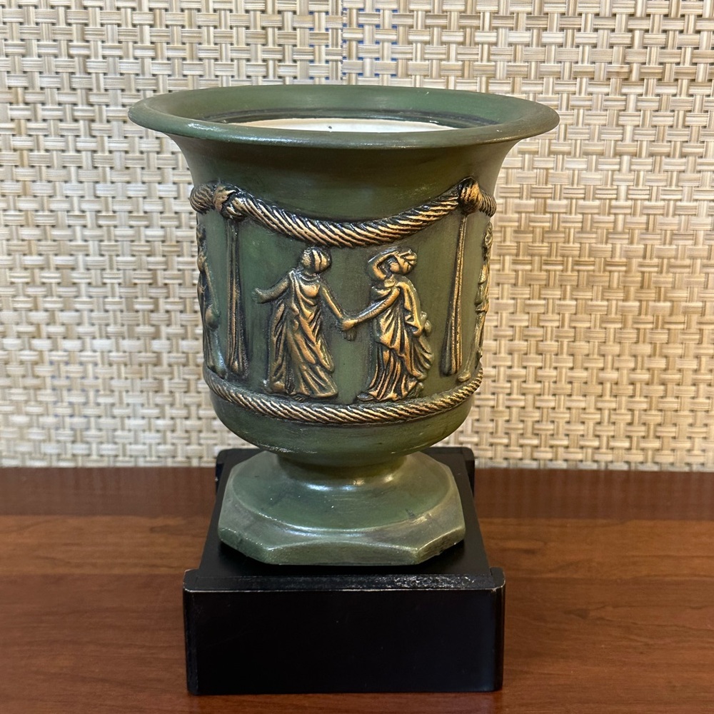 🌟HP🌟VTG 1970s Arnel's Green Ceramic Neoclassical Planter Urn Made in USA